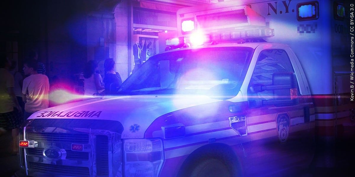 Three people seriously injured in two-vehicle Clayton County crash